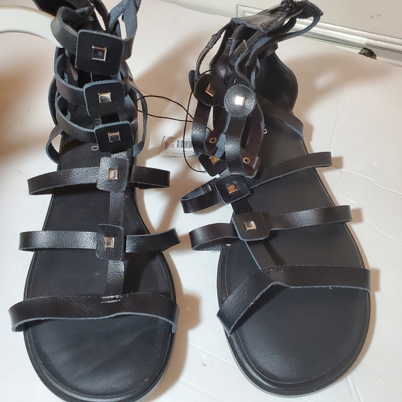 wide calf gladiator sandals size 11